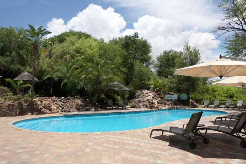 Cresta Mowana Safari Lodge Kasane Extérieur photo