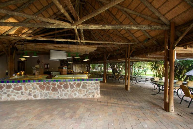 Cresta Mowana Safari Lodge Kasane Extérieur photo